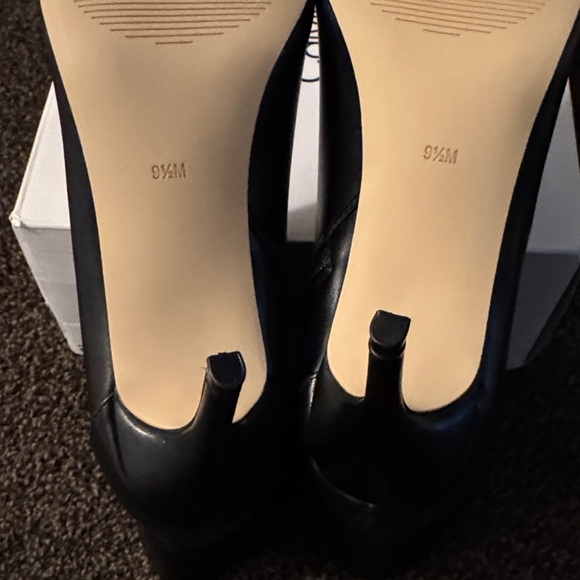 Calvin Klein Women's Sleek Black Heeled Boots size 9 1/2 - Picture 8 of 11
